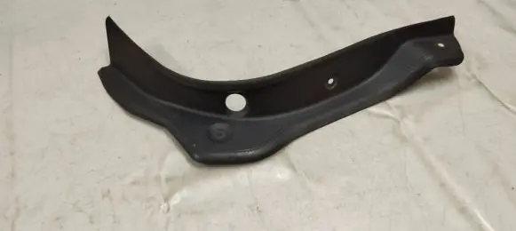 BMW 4 F36 Gran coupe Rear/tail light trim molding 7474490