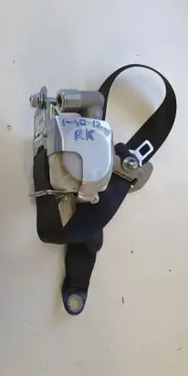 Hyundai i40 Front seatbelt