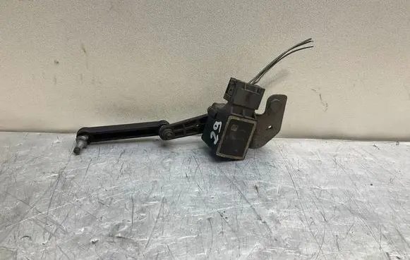 BMW 5 E60 E61 Headlight/headlamp level sensor 6784700 300109