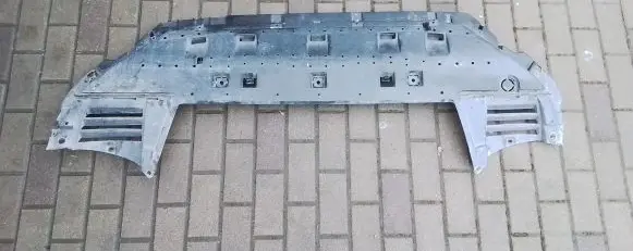 Opel Combo E Front bumper skid plate/under tray 9825323580