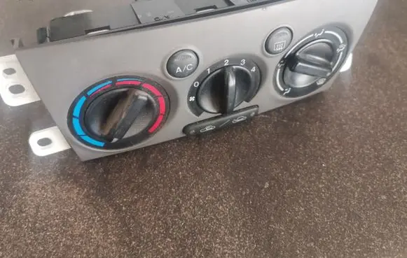 Mazda Premacy Climate control unit CB08A CB08A9L15