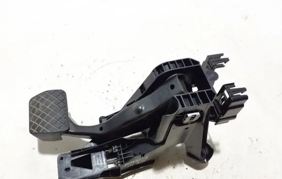 Volkswagen PASSAT B8 Brake pedal 5Q1723058BG