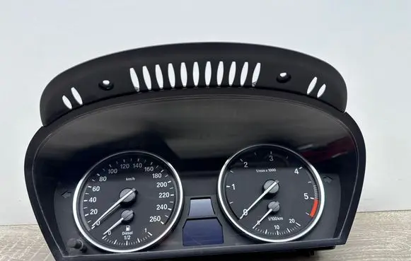 BMW 5 E60 E61 Speedometer (instrument cluster) 110080213 62109177261
