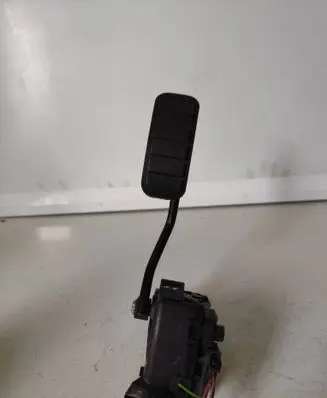 Renault Master II Accelerator throttle pedal 6PV00811904 8200724059