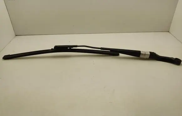 Ford Mustang VI Front wiper blade arm FR3B17C495AA