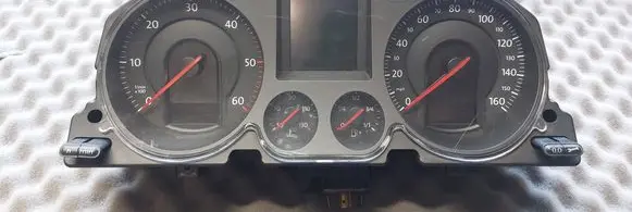 Volkswagen PASSAT B6 Speedometer (instrument cluster) 3C0920971E V0002000