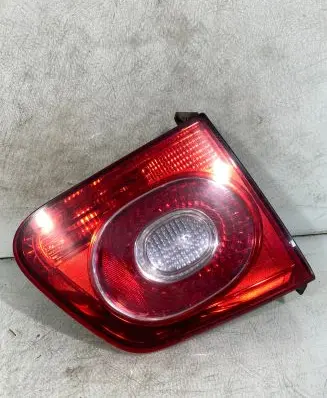 Volkswagen Tiguan Tailgate rear/tail lights 5n0945093c