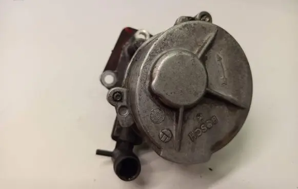 Renault Espace IV Vacuum pump
