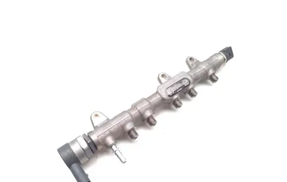 Fuel main line pipe