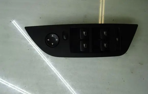 BMW X1 E84 Electric window control switch 9216047