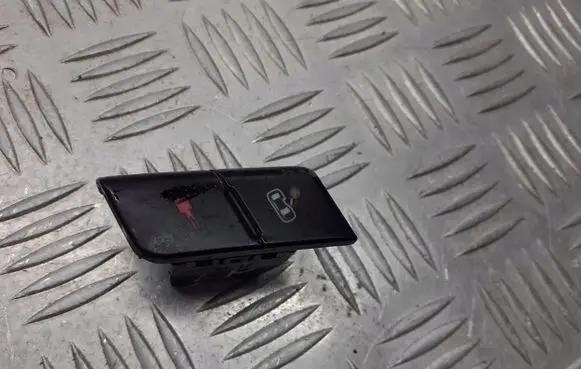 Audi A4 S4 B6 8E 8H Central locking switch button 8E1962107
