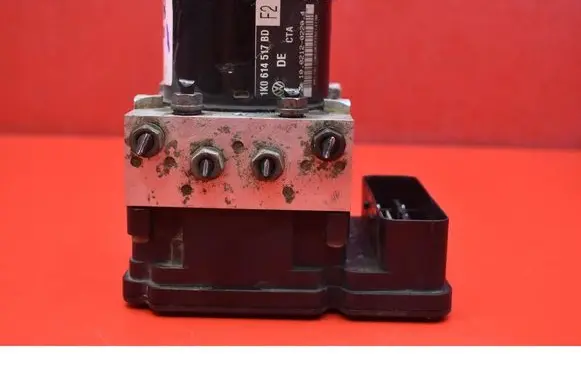 Volkswagen Golf V ABS Pump 1K0614517BD