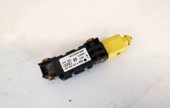 Audi A4 S4 B6 8E 8H Airbag deployment crash/impact sensor 8e0959643a