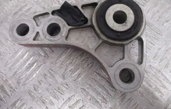 Ford Focus Engine mount vacuum valve JX616P093HC