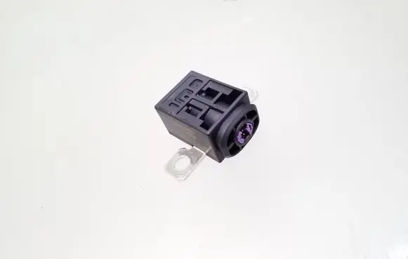 Audi A6 S6 C7 4G Battery relay fuse 4F0915519