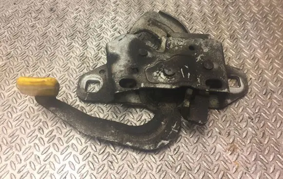 Mini One - Cooper R50 - 53 Engine bonnet (hood) release handle