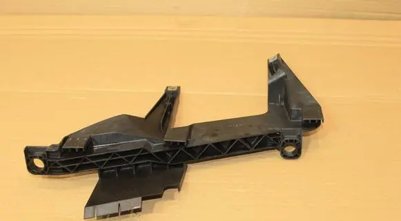 BMW X3 E83 Headlight/headlamp mounting bracket 1301073024