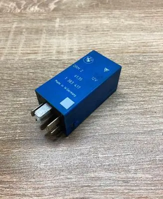 BMW 5 E39 Other relay 1383417