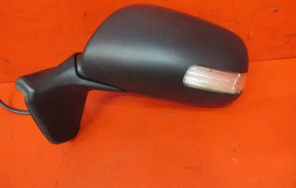 Toyota Auris 150 Front door electric wing mirror AURISLUSTERKOLP
