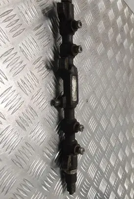 Ford Mondeo Mk III Fuel main line pipe 2S7Q90280AC 9307Z502B