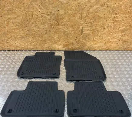 Volvo V60 Car floor mat set 31463146