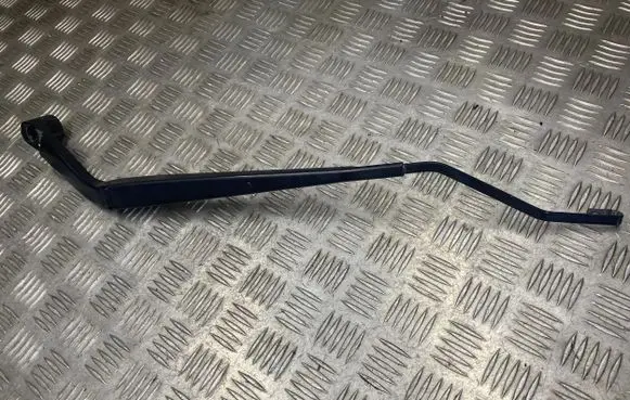 Mercedes-Benz X-class W470 Front wiper blade arm 175H603