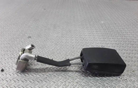 Audi A8 S8 D2 4D Front seatbelt buckle 4D0657740