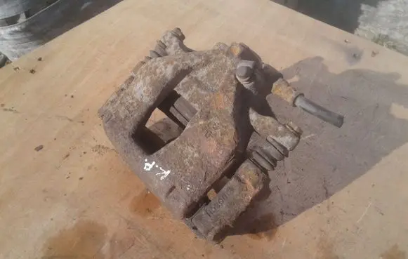 Fiat Doblo Front brake caliper