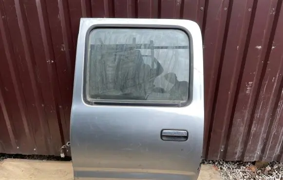 Toyota Hilux (AN10, AN20, AN30) Rear door