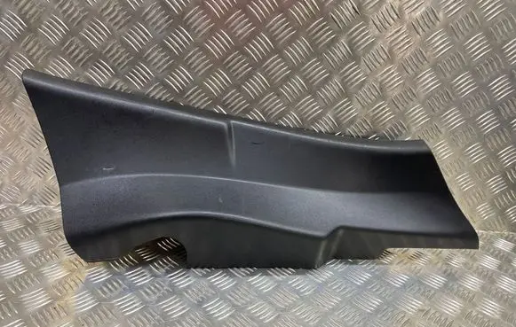 Volvo V40 (C) pillar trim 31305360
