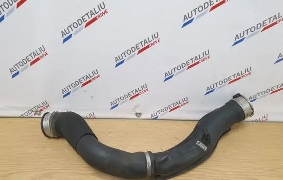 BMW X5 E70 Intercooler hose/pipe 7807986