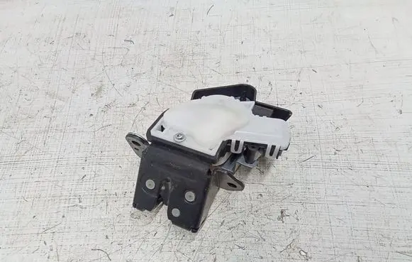 Mazda CX-5 Tailgate/trunk/boot lock/catch/latch C6728