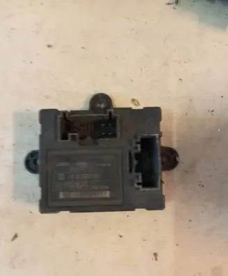 Volvo S80 Door control unit/module 31343025AC 1010253601