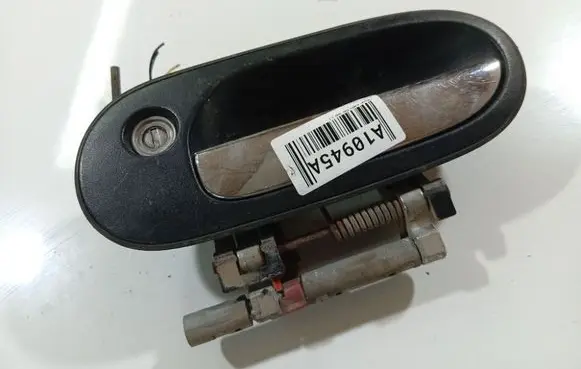 Nissan Almera Tino Front door exterior handle SA830613