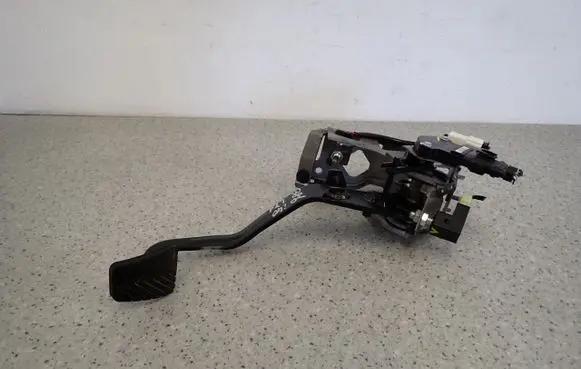 Hyundai i40 Pedal assembly 