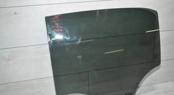 KIA Rio Rear door window glass 43R016943 E000008 DOT748AS3