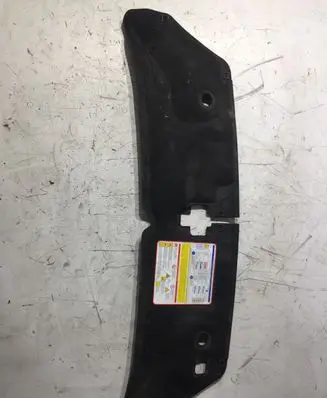 Engine bonnet/hood sound/heat insulation