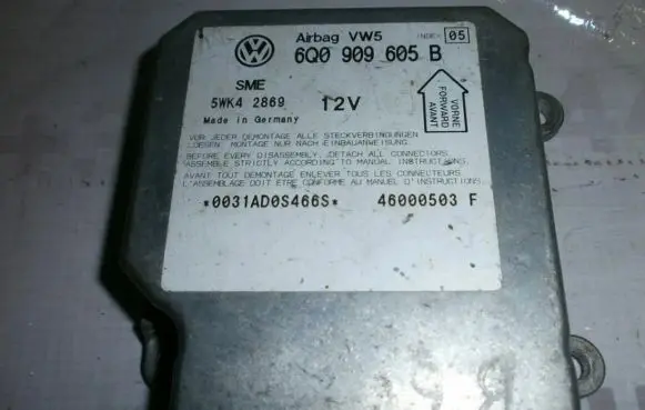 Volkswagen PASSAT B5.5 Airbag control unit/module 6Q0909605B 5WK42869VW5