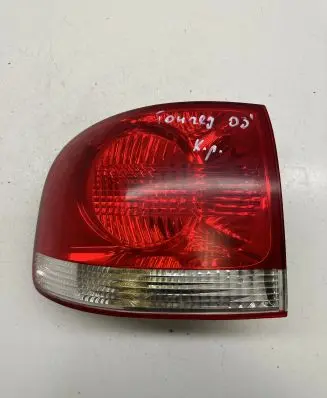 Volkswagen Touareg I Rear/tail lights 7L6945257 28259002