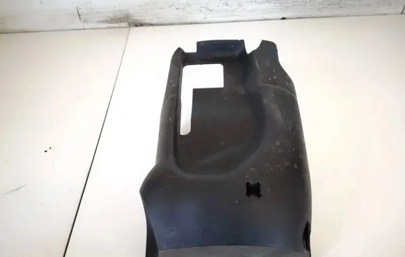 Ford Kuga I Steering wheel column trim