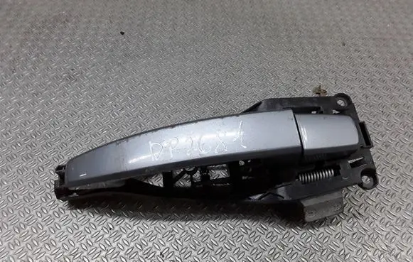 Opel Astra H Front door exterior handle