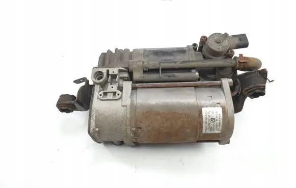 Mercedes-Benz CLS C218 X218 Air suspension compressor A2123200404