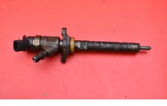 Fuel injector
