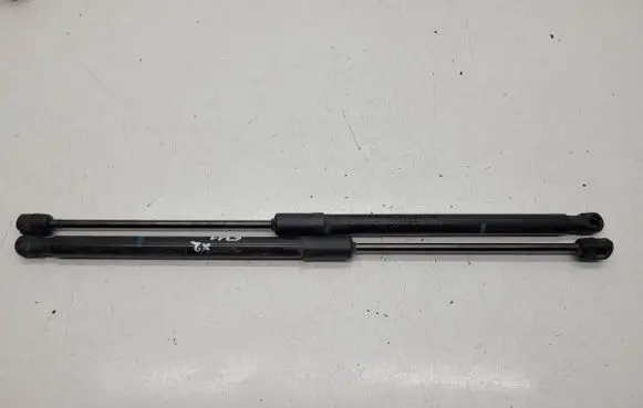 Audi A6 S6 C7 4G Shock absorber/damper mounting bracket 4G9827552B