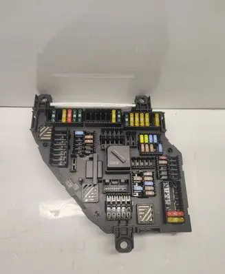 BMW X3 F25 Fuse module 9259469 091112 04093174