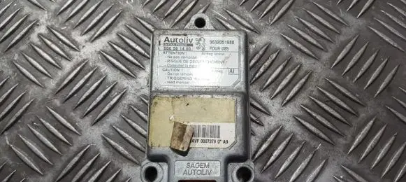 Peugeot 406 Airbag control unit/module 550581400 9632051980