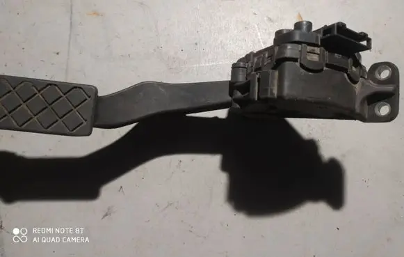 Volkswagen Transporter - Caravelle T5 Accelerator throttle pedal 7H1721503