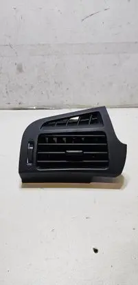 Toyota Verso Dashboard side air vent grill/cover trim 556600F020 20033