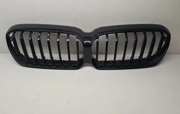 BMW 5 G30 G31 G38 Front bumper upper radiator grill 9852168 9852283 9852284