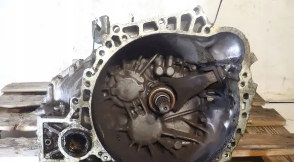 Toyota Avensis T250 Manual 6 speed gearbox 25150-2K